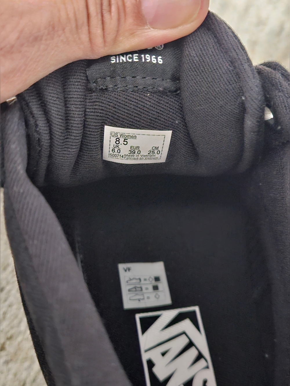 Vans Sk8-Hi Classic Black & White High-Top Sneakers Women's Size 8.5 (Worn Twice - Picture 4 of 8